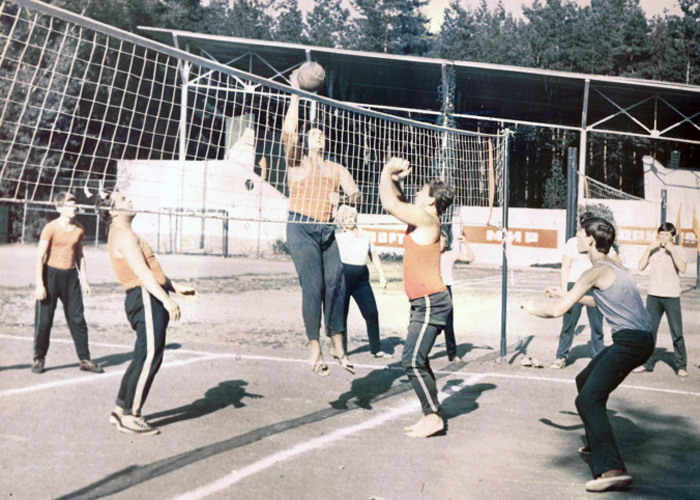 Фрагмент змагання з волейболу в ОСТ "Гірник"